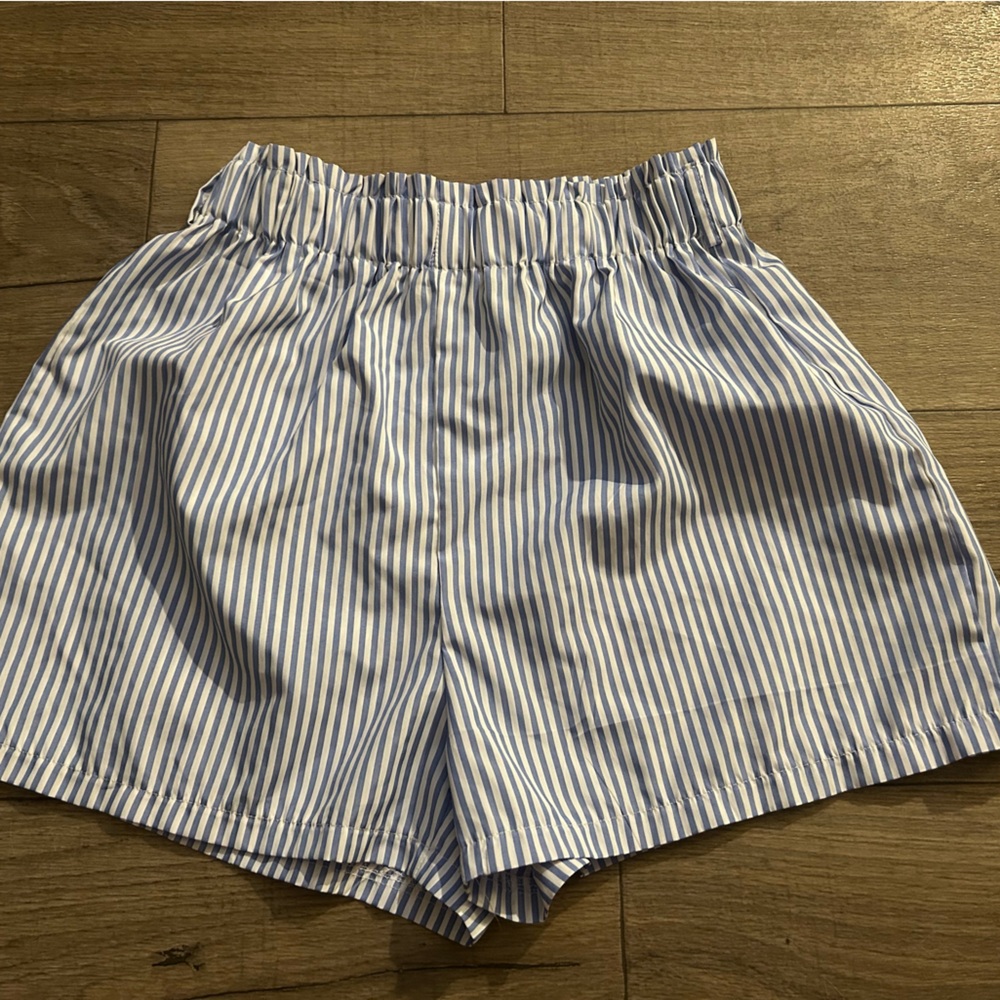 SHEIN High Waist Blue and White Striped Shorts